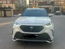 Toyota crown-kluger, 2023