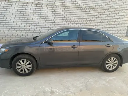 Toyota Camry 2010 года за 6 000 000 тг. в Атырау – фото 3