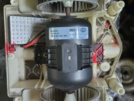 Моторчик печки w221 за 1 000 тг. в Алматы