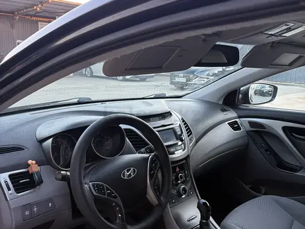 Hyundai Elantra 2014 года за 4 000 000 тг. в Атырау – фото 13