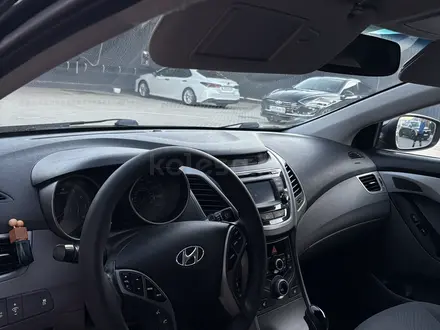 Hyundai Elantra 2014 года за 4 000 000 тг. в Атырау – фото 14