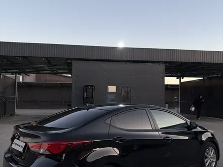 Hyundai Elantra 2014 года за 4 000 000 тг. в Атырау – фото 3