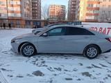 Hyundai Elantra 2021 года за 10 000 000 тг. в Актобе – фото 3