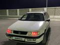 Volkswagen Passat 1994 годаfor1 350 000 тг. в Шымкент