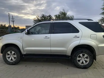 Toyota Fortuner 2006 годаүшін8 900 000 тг. в Актобе – фото 9