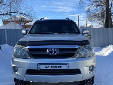 Toyota Fortuner 2006 годаүшін8 900 000 тг. в Актобе – фото 2