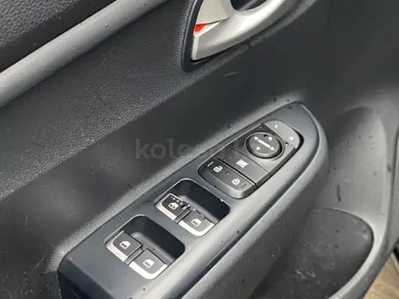 Kia Rio 2022 года за 7 200 000 тг. в Уральск – фото 10