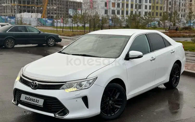 Toyota Camry 2015 года за 9 300 000 тг. в Астана