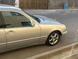 Mercedes-Benz E 320 2001 годаүшін3 800 000 тг. в Шымкент – фото 2