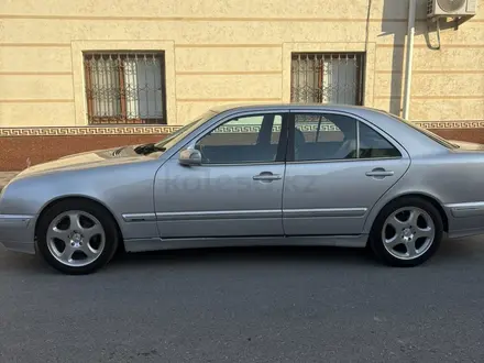 Mercedes-Benz E 320 2001 года за 3 800 000 тг. в Шымкент – фото 6
