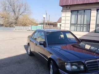 Mercedes-Benz E 280