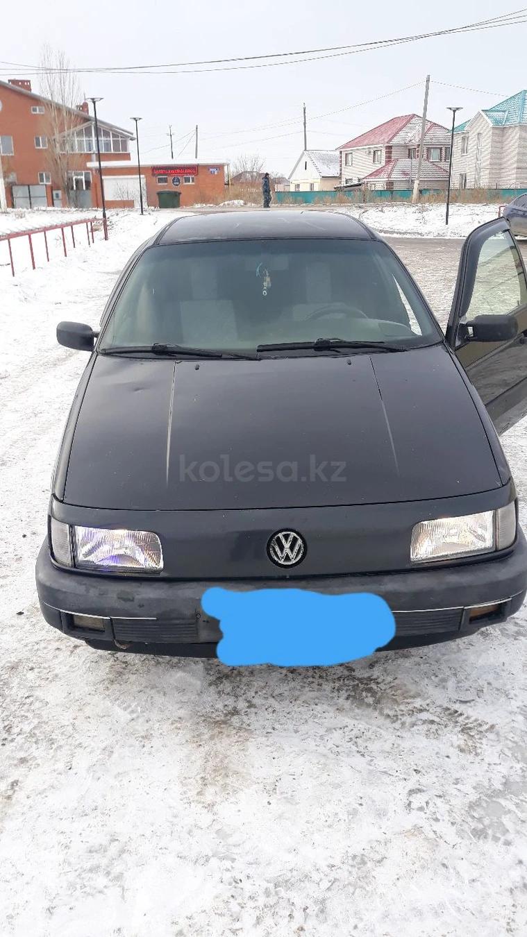 Volkswagen Passat 1992 г.