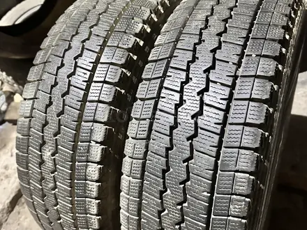 215/70r15 Dunlop LT 2шт за 60 000 тг. в Алматы – фото 2