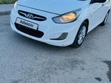 Hyundai Accent 2013 года за 3 900 000 тг. в Караганда – фото 2