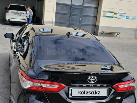 Toyota Camry 2019 года за 12 000 000 тг. в Актау – фото 2