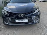 Toyota Camry 2019 года за 9 500 000 тг. в Уральск – фото 4