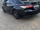 Toyota Camry 2019 года за 9 500 000 тг. в Уральск – фото 3