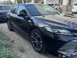 Toyota Camry 2019 года за 9 500 000 тг. в Уральск – фото 2
