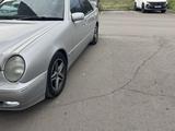 Mercedes-Benz E 200 2001 годаүшін3 900 000 тг. в Караганда – фото 3