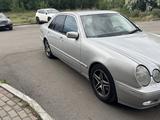 Mercedes-Benz E 200 2001 годаүшін3 900 000 тг. в Караганда – фото 2