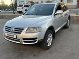 Volkswagen Touareg 2006 годаfor5 600 000 тг. в Костанай