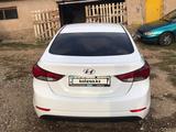 Hyundai Elantra 2015 года за 5 500 000 тг. в Шымкент – фото 2