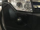 Стекла Фары Mitsubishi Pajero 4 за 15 000 тг. в Астана – фото 3