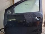 Дверь водительская передняя левая с молдингом и уплотнителем за 450 000 тг. в Астана