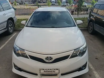 Toyota Camry 2013 года за 5 400 000 тг. в Актобе – фото 4