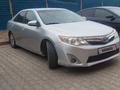 Toyota Camry 2014 года за 7 500 000 тг. в Актобе – фото 2