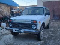 ВАЗ (Lada) Lada 2121 2013 годаүшін1 200 000 тг. в Атырау