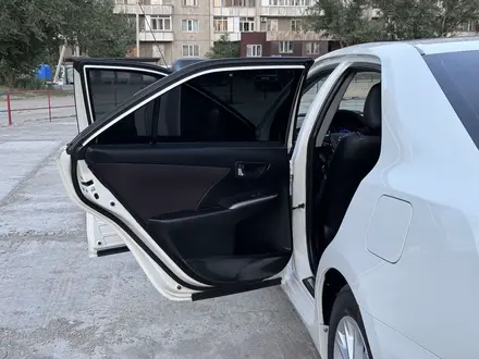 Toyota Camry 2016 года за 10 900 000 тг. в Семей – фото 13