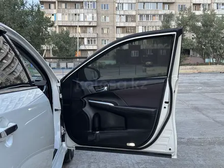 Toyota Camry 2016 года за 10 900 000 тг. в Семей – фото 14