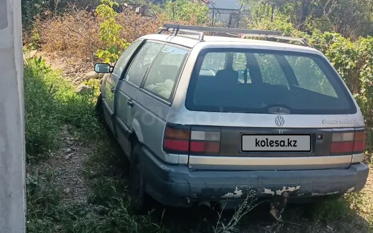 Volkswagen Passat 1991 года за 450 000 тг. в Есик