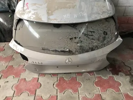 Крышка багажника за 3 000 тг. в Алматы