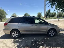 Toyota Sienna, 2005