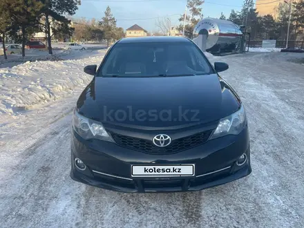 Toyota Camry 2014 года за 9 600 000 тг. в Костанай – фото 2