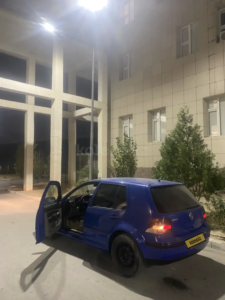 Volkswagen Golf, 2000