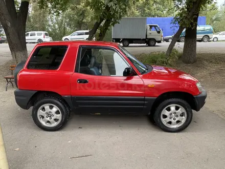 Toyota RAV4 1996 года за 2 500 000 тг. в Алматы – фото 4
