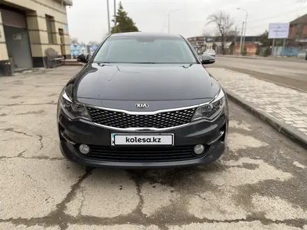 Kia K5 2016 года за 9 100 000 тг. в Алматы