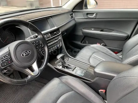 Kia K5 2016 года за 9 100 000 тг. в Алматы – фото 11