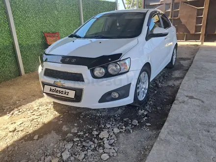Chevrolet Aveo 2015 года за 3 600 000 тг. в Кокшетау – фото 2