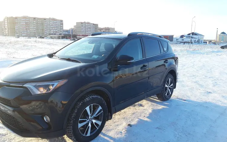 Toyota RAV4 2017 годаүшін10 700 000 тг. в Актобе