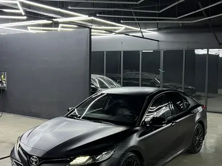 Toyota Camry 2018 года за 13 500 000 тг. в Астана – фото 4
