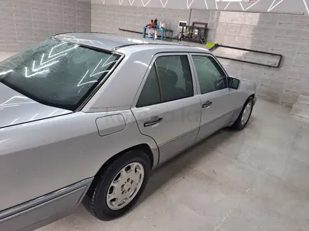 Mercedes-Benz E 280 1994 года за 3 500 000 тг. в Караганда – фото 13