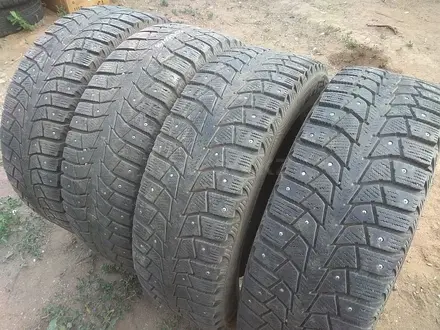 Шины 205/60 R16 — "Maxxis Presa Spike" (Китай), зимние, в хорошем за 70 000 тг. в Астана – фото 2