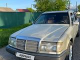 Mercedes-Benz E 300 1991 года за 780 000 тг. в Кулан – фото 2