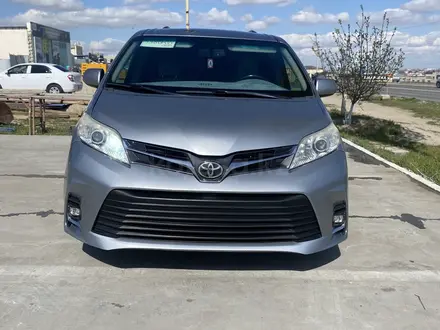 Toyota Sienna 2013 года за 8 500 000 тг. в Актау