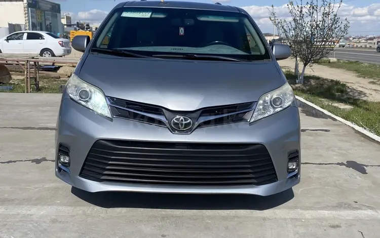 Toyota Sienna 2013 года за 8 500 000 тг. в Актау