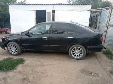 Nissan Primera 1998 года за 2 000 000 тг. в Актобе – фото 2